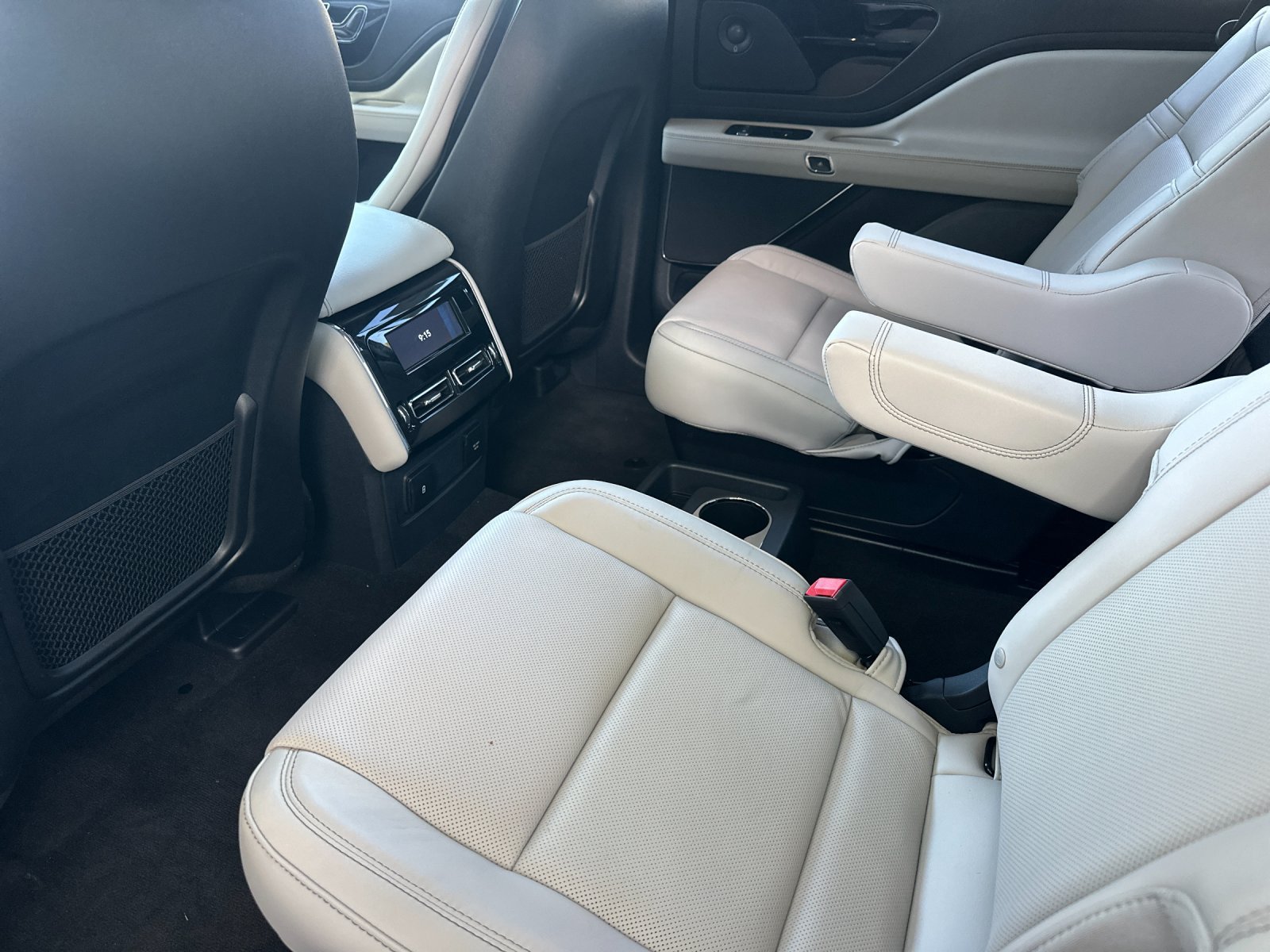 New 2026 Lincoln Aviator Reserve AWD/4WD image 11