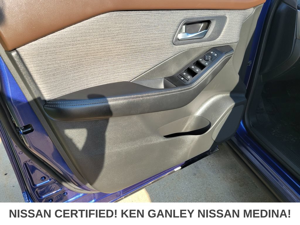 Certified 2023 Nissan Rogue SV AWD/4WD image 38