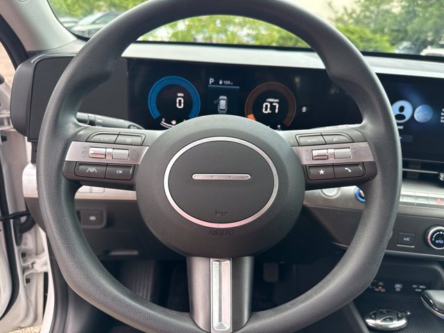 Used 2025 Hyundai Kona SE AWD/4WD image 11