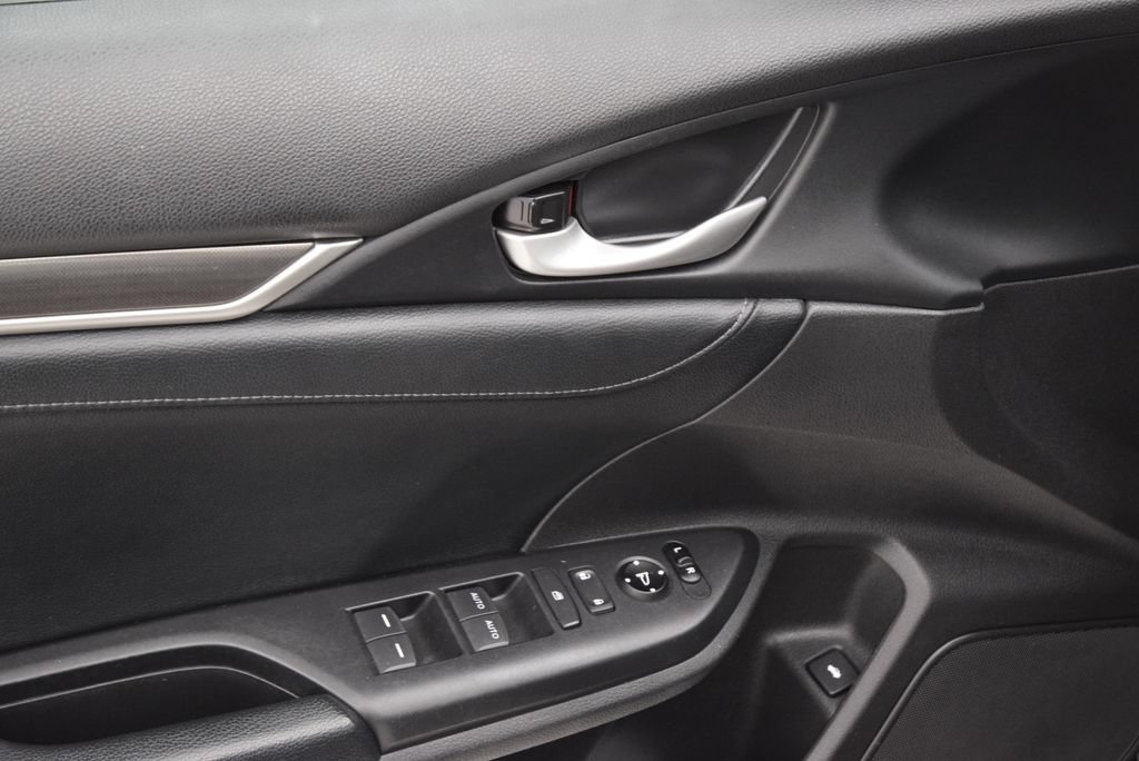 Used 2019 Honda Civic EX-L image 22