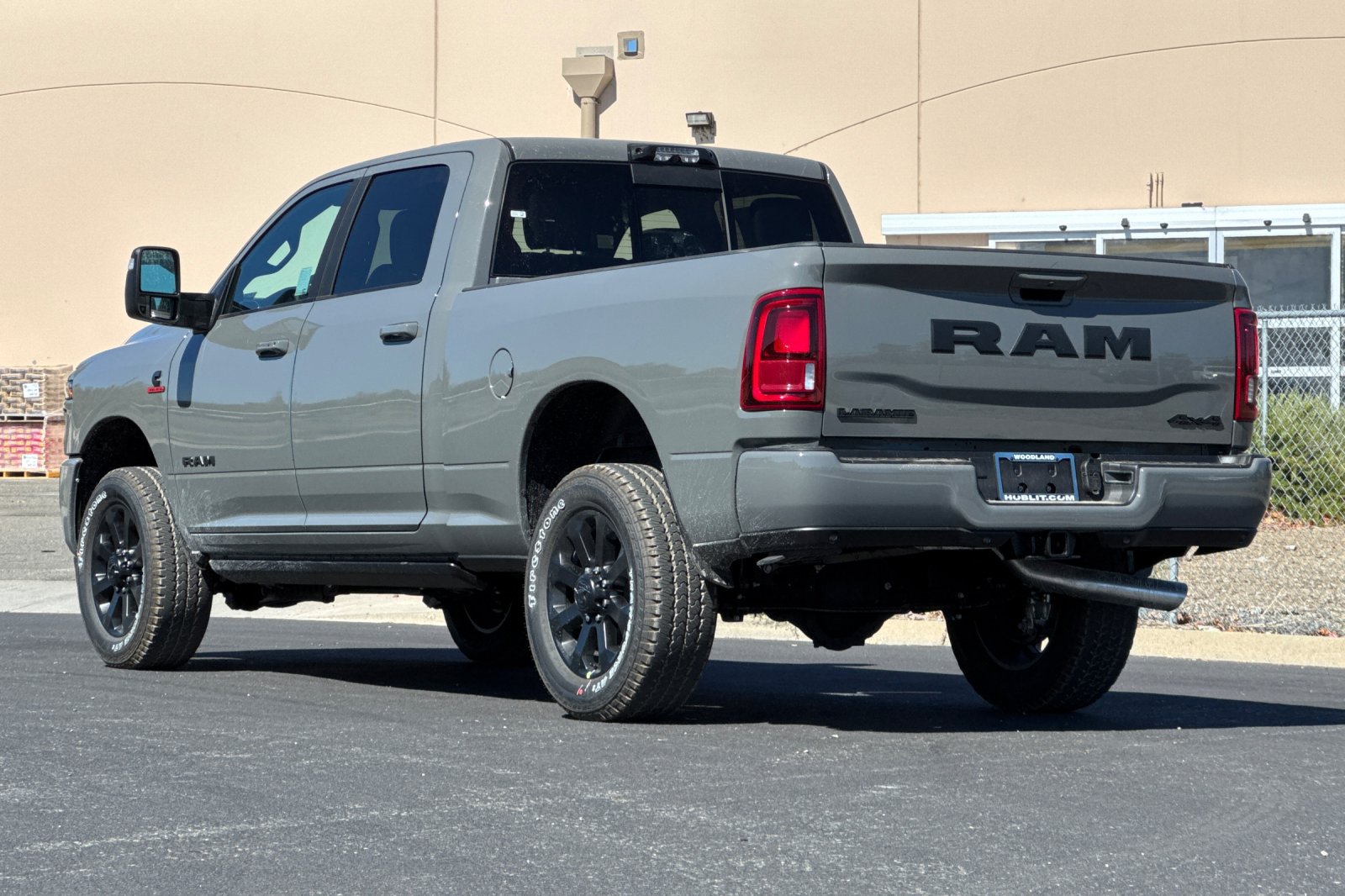 New 2026 RAM 2500 Laramie AWD/4WD image 5