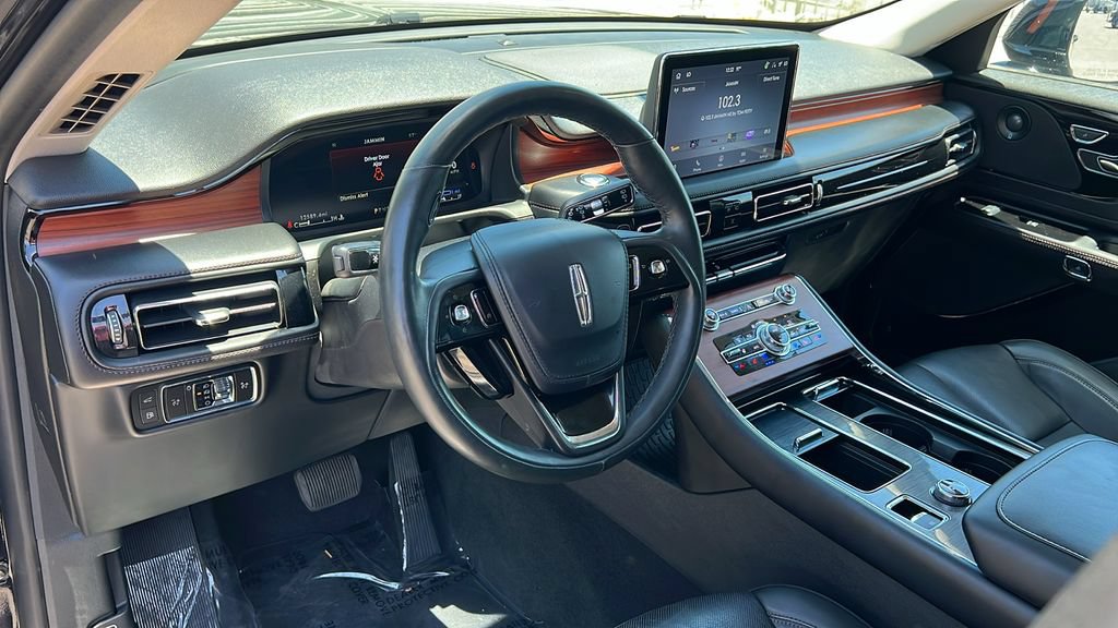 Certified 2023 Lincoln Aviator Grand Touring w/ Elements Package Plus AWD/4WD image 12
