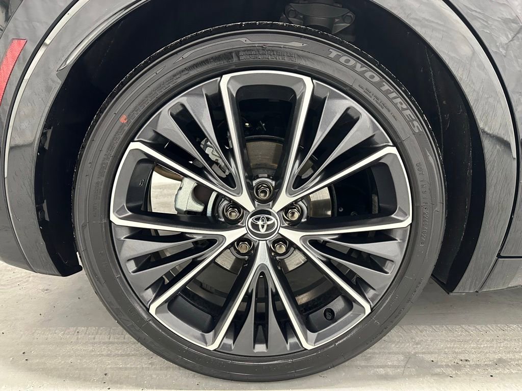 Used 2025 Toyota Prius XLE image 67