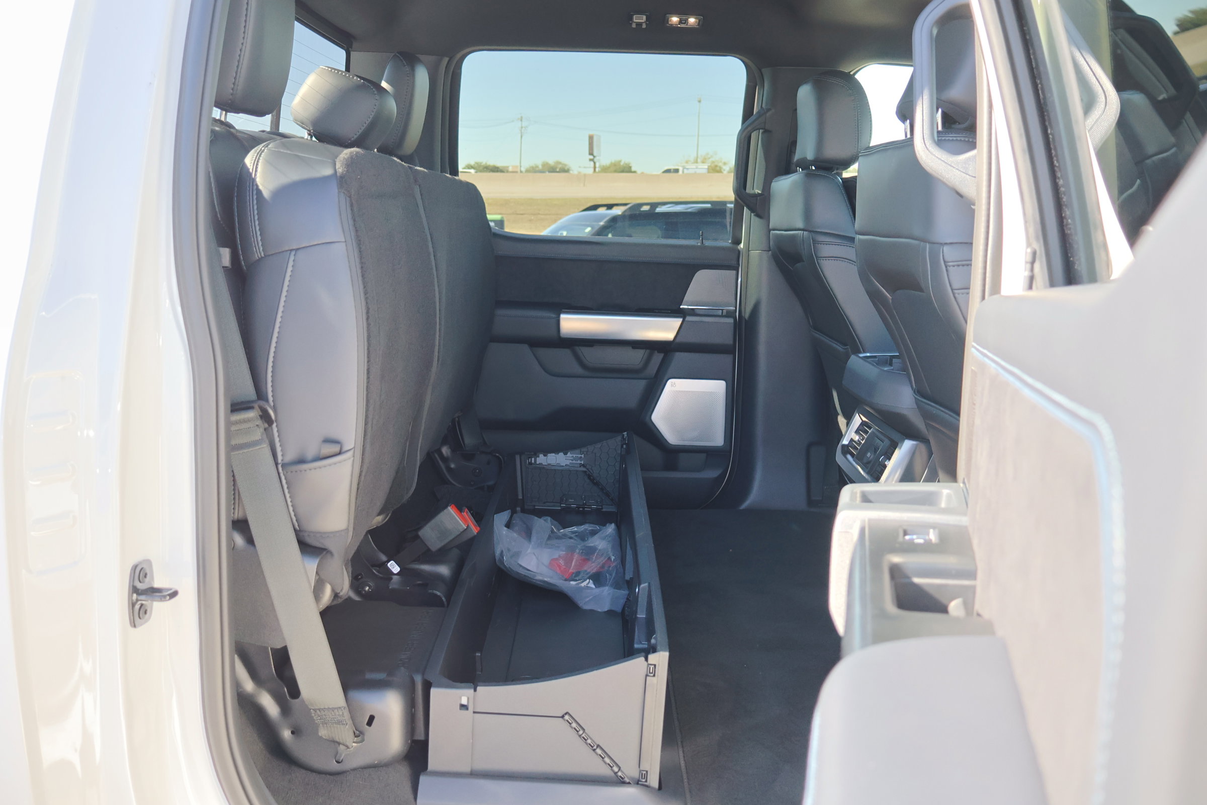 Certified 2025 Ford F450 Platinum image 38