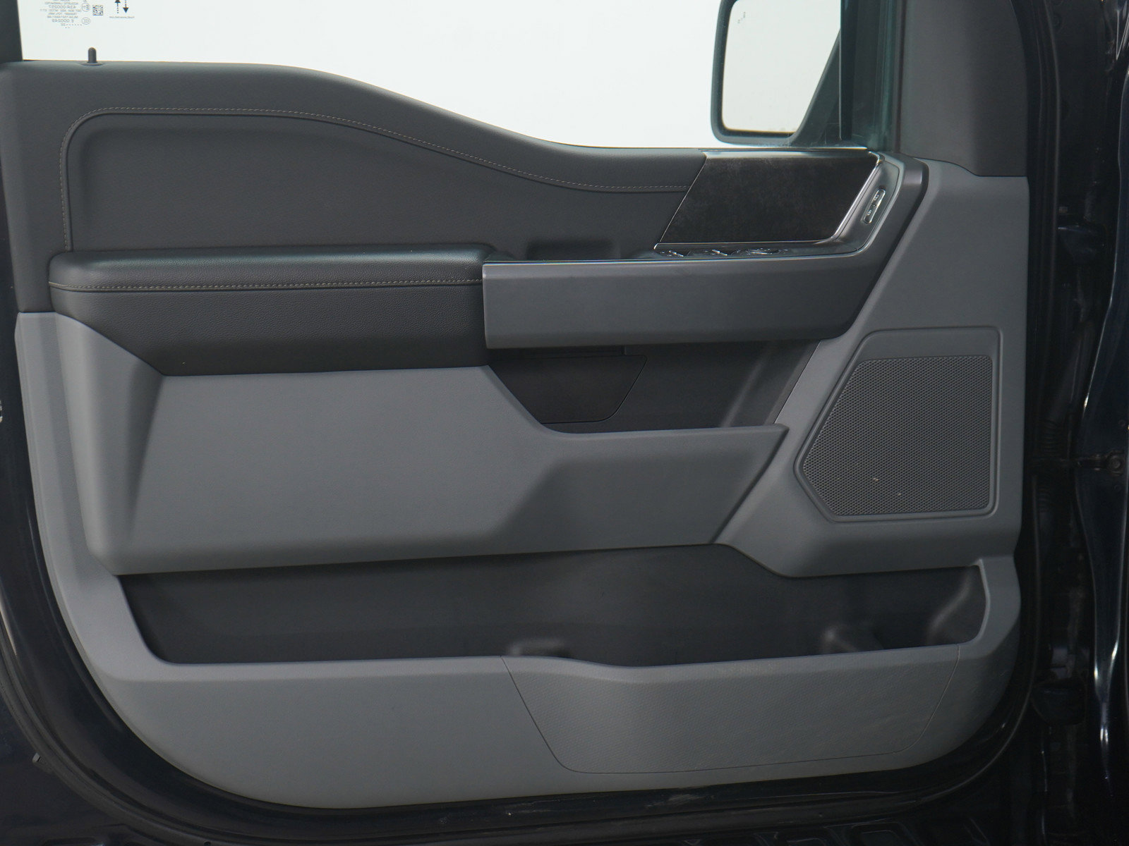 Used 2022 Ford F150 XLT w/ Equipment Group 302A High image 21