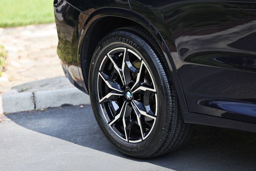 Certified 2023 BMW X3 xDrive30i w/ M Sport Package AWD/4WD image 5