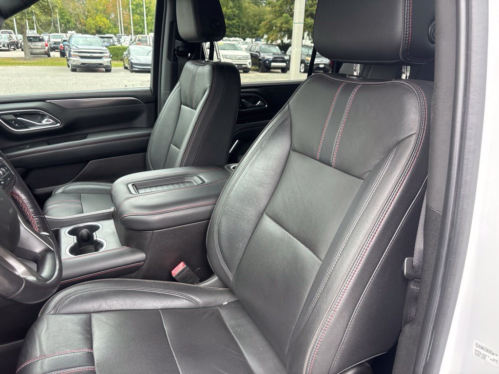 Used 2021 Chevrolet Suburban RST w/ Luxury Package AWD/4WD image 14