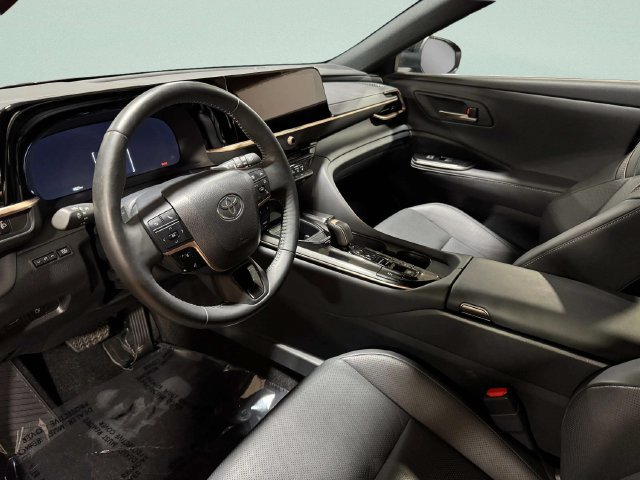 Used 2025 Toyota Crown Signia AWD/4WD image 24