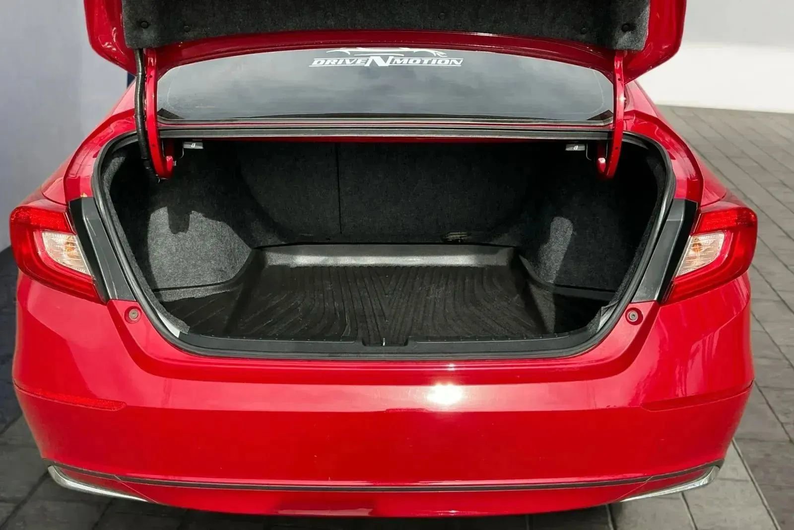 Used 2022 Honda Accord Sport image 18