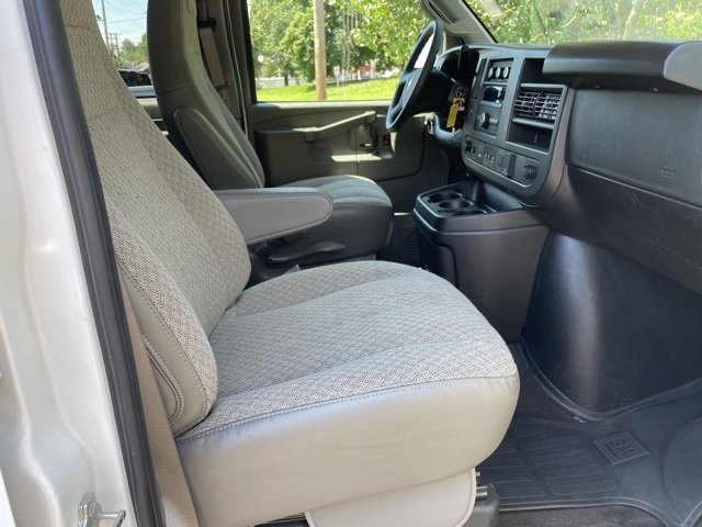 Used 2024 Chevrolet Express 3500 LT w/ LT Preferred Equipment Group image 28