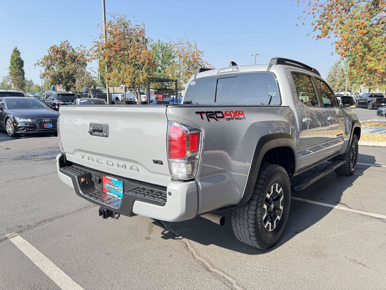 Used 2020 Toyota Tacoma TRD Off-Road w/ Technology Package AWD/4WD image 5