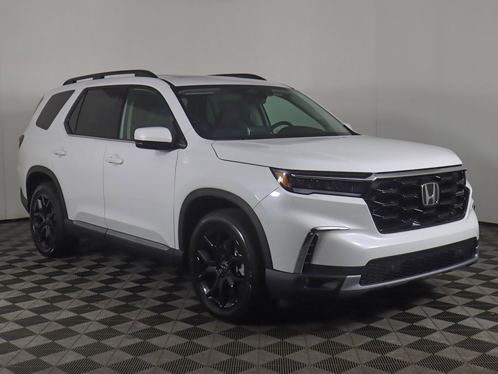 New 2025 Honda Pilot Touring image 29