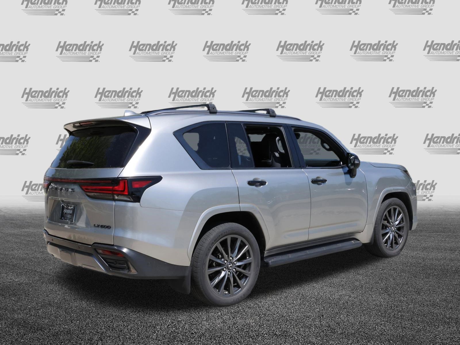 Used 2022 Lexus LX 600 4WD w/ Appearance Package image 9