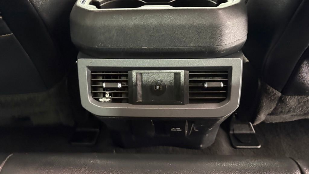Used 2023 Ford F350 Lariat w/ Tow Technology Package AWD/4WD image 28