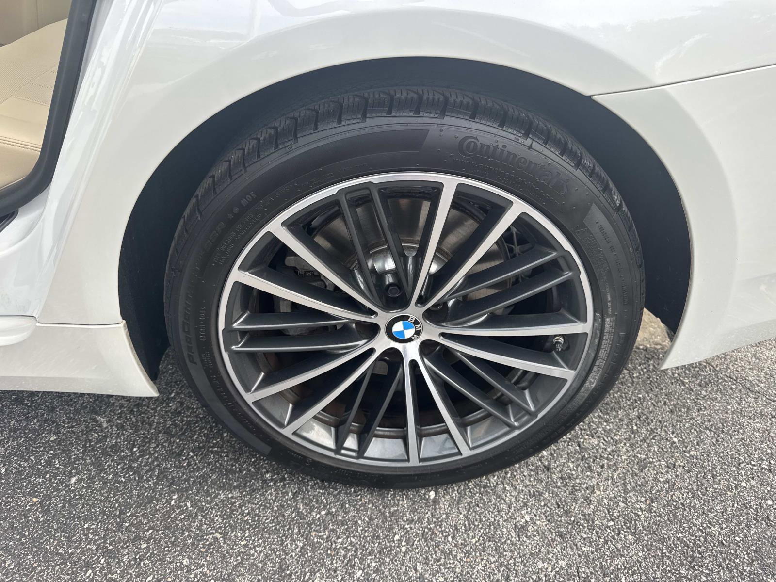 Certified 2023 BMW 540i 540i w/ Premium Package image 11