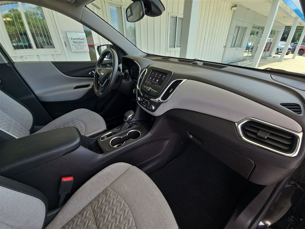 Used 2024 Chevrolet Equinox LS w/ Midnight Edition AWD/4WD image 27