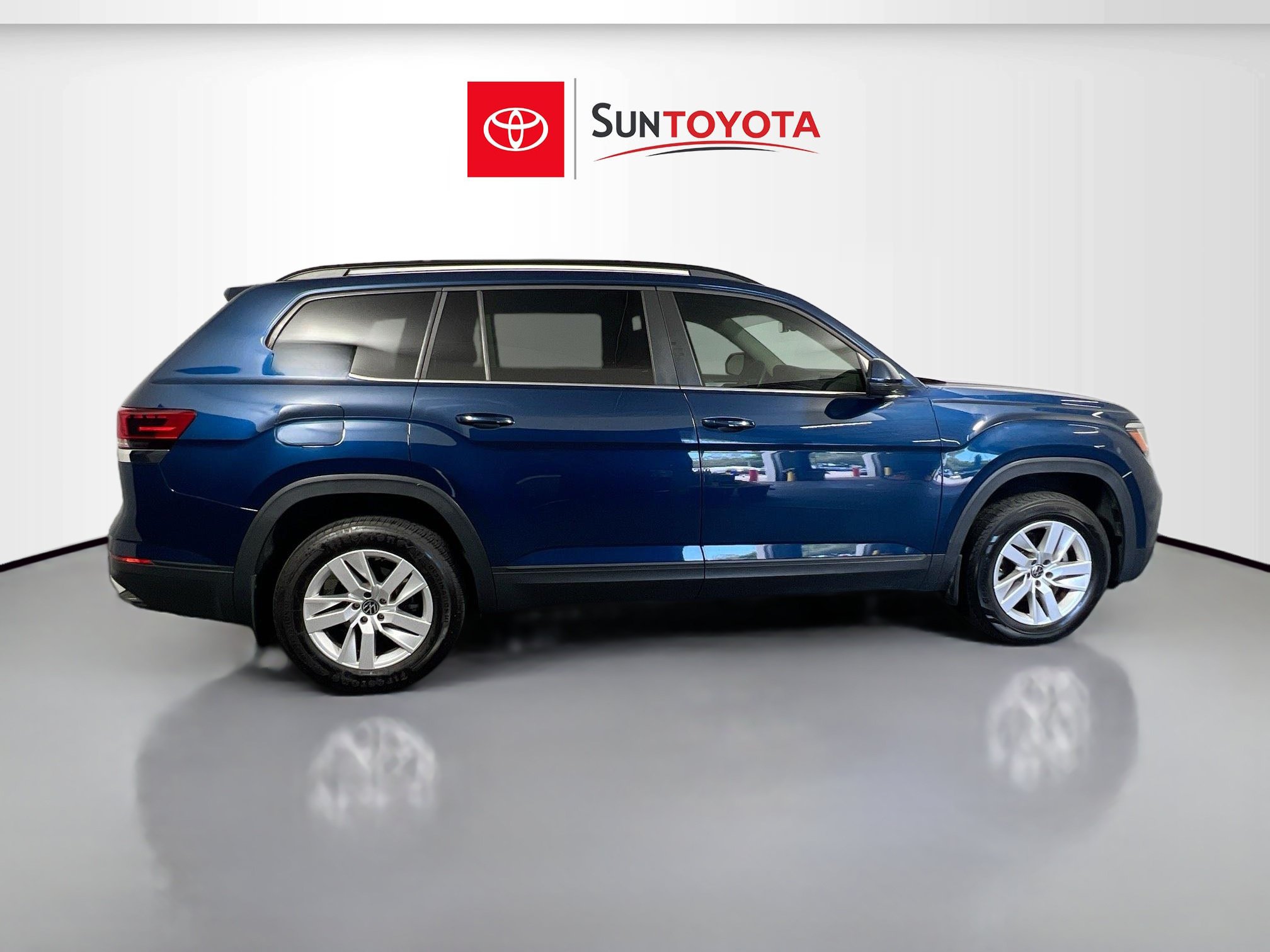 Used 2021 Volkswagen Atlas S FWD image 2