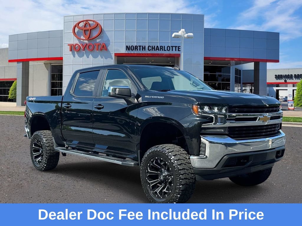 Used 2021 Chevrolet Silverado 1500 LT w/ Bed Protection Package AWD/4WD image 1