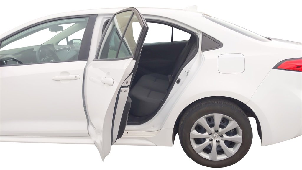 Used 2024 Toyota Corolla LE image 30