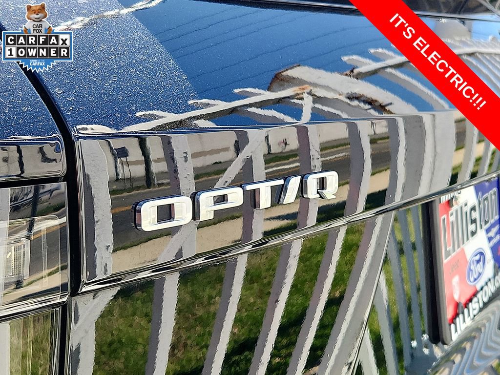 Used 2025 Cadillac Optiq Sport 1 image 29