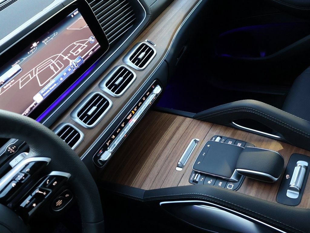 New 2025 Mercedes-Benz GLS 450 4MATIC image 22