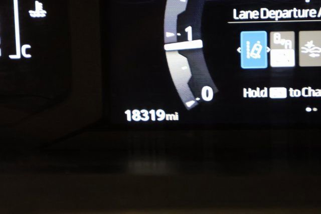 Used 2025 Toyota 4Runner SR5 image 15