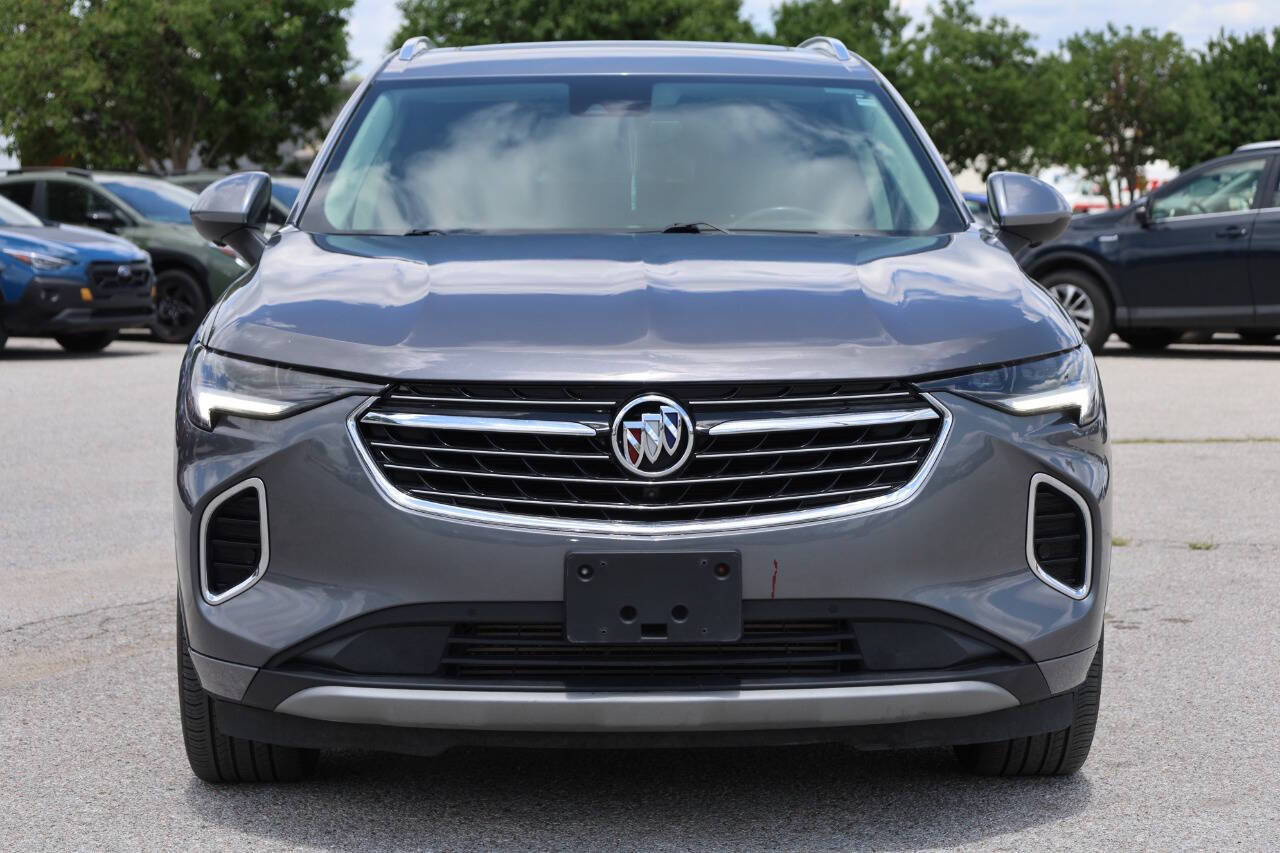 Used 2022 Buick Envision Avenir w/ Technology Package II AWD/4WD image 2