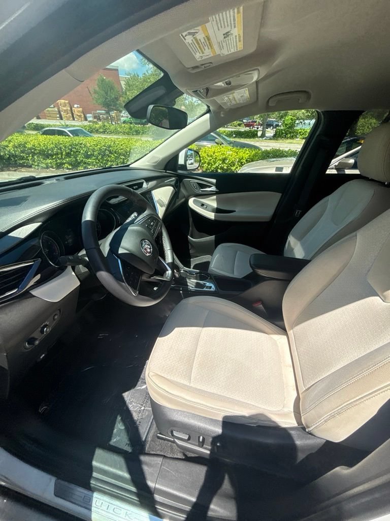 Used 2021 Buick Encore GX Select w/ Sport Touring Package FWD image 11