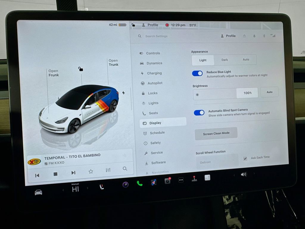 Used 2023 Tesla Model 3 Standard Range image 41