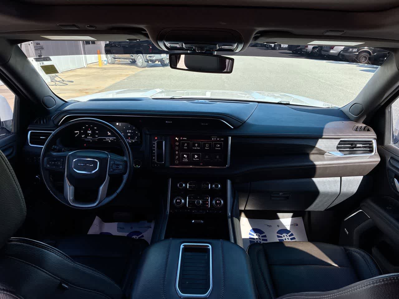Used 2022 GMC Yukon XL Denali image 21