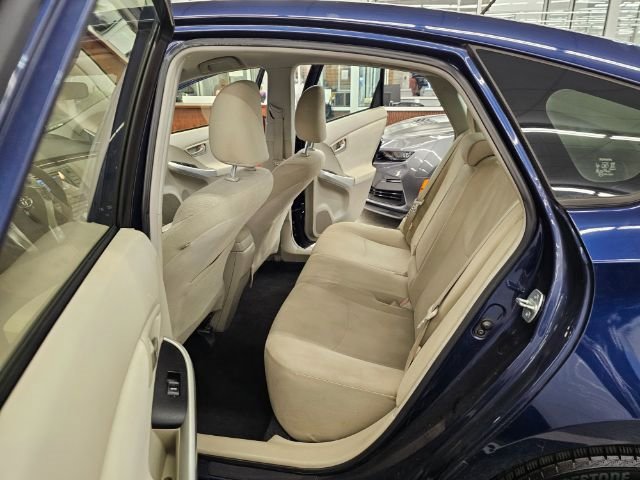 Used 2014 Toyota Prius Three image 30