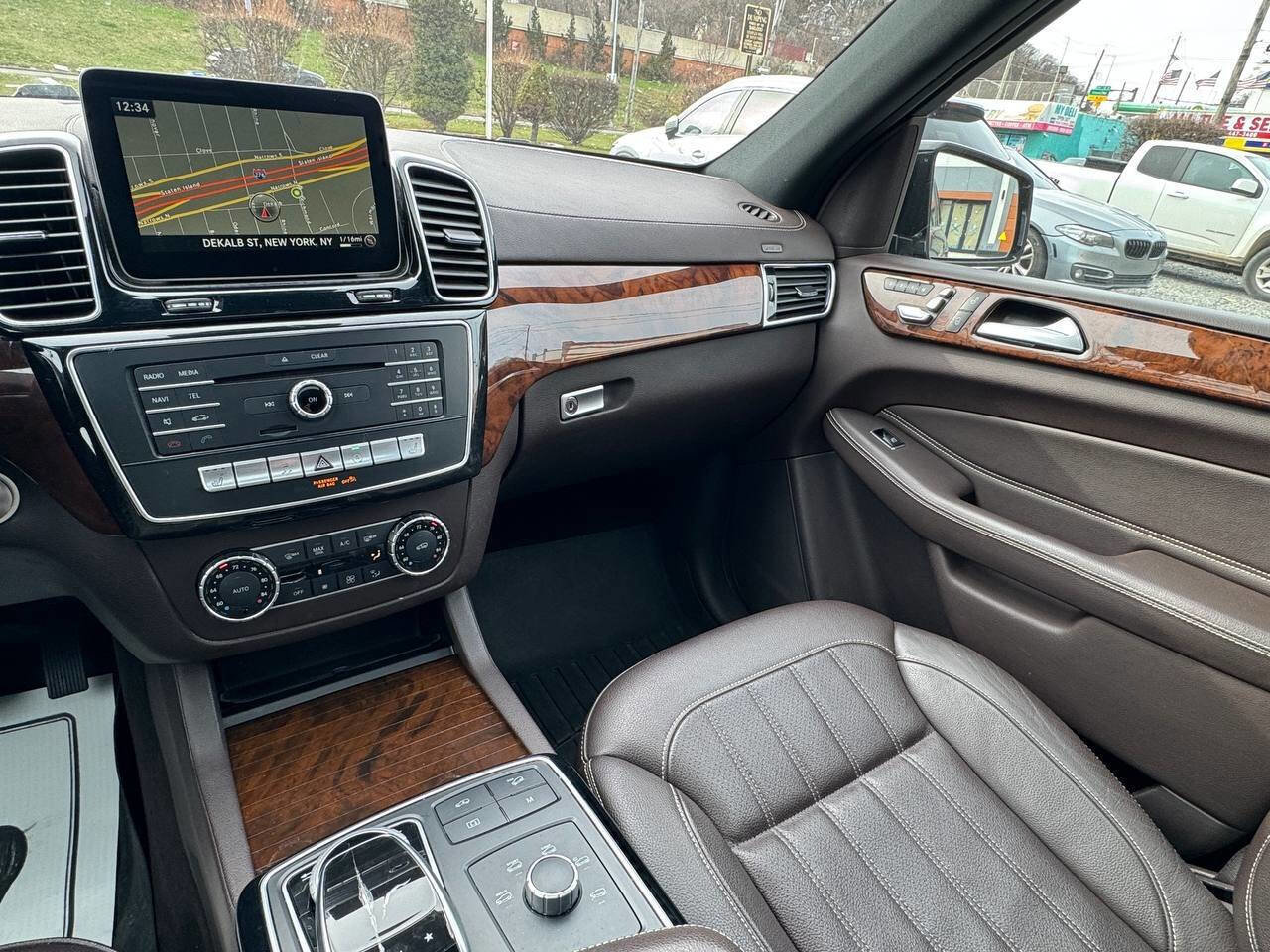 Used 2018 Mercedes-Benz GLS 450 4MATIC image 14