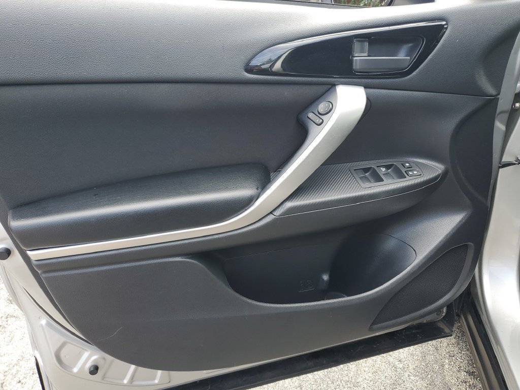 Used 2019 Mitsubishi Eclipse Cross ES AWD/4WD image 18