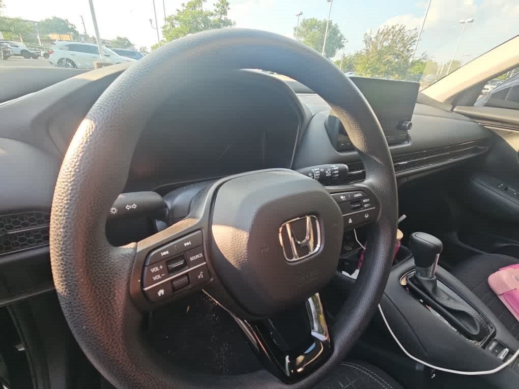 Used 2024 Honda HR-V LX image 7
