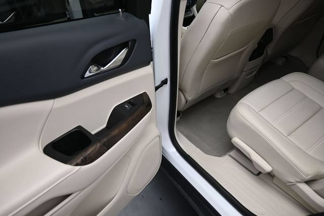 Used 2023 GMC Acadia Denali AWD/4WD image 10