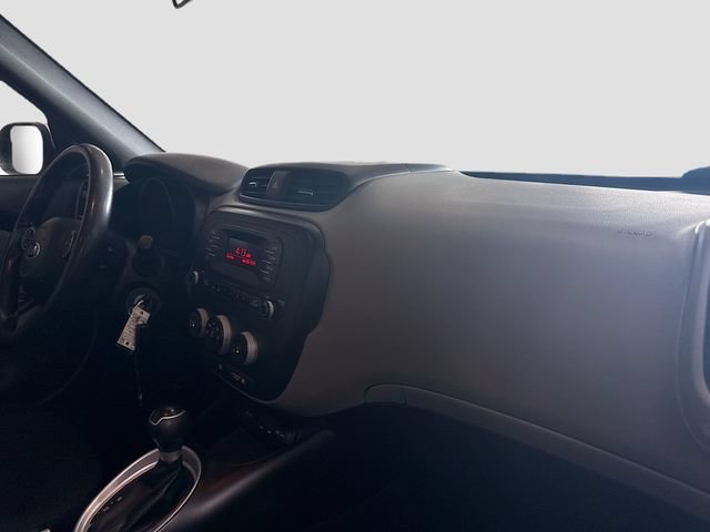 Used 2014 Kia Soul FWD image 26