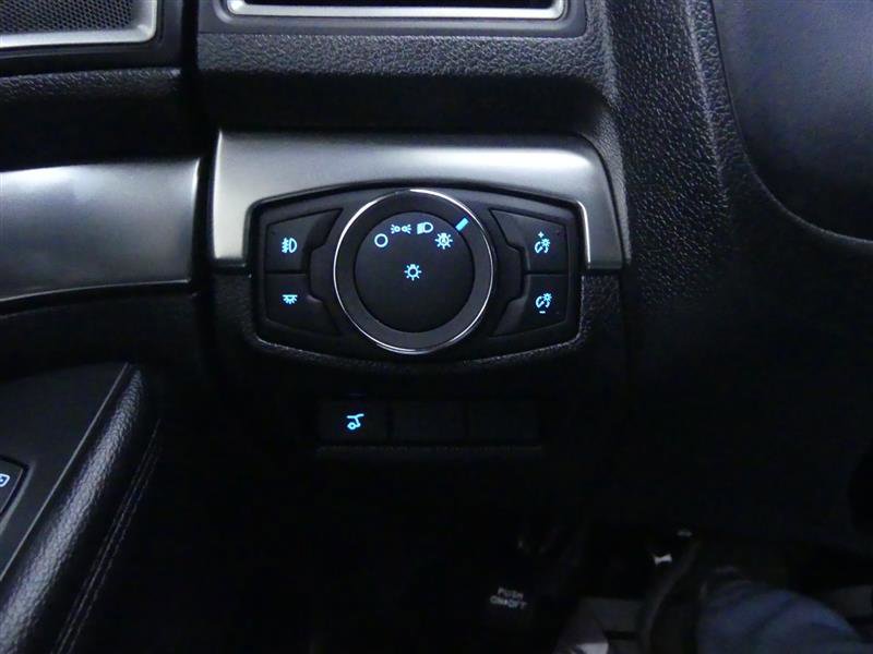 Used 2019 Ford Explorer XLT w/ Equipment Group 201A image 18
