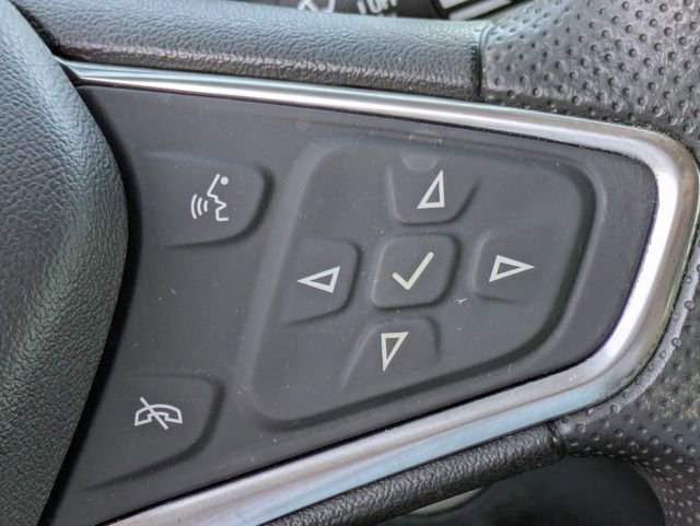 Used 2020 Chevrolet Equinox LT AWD/4WD image 21