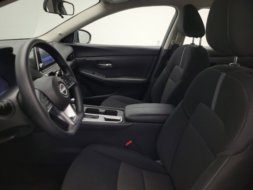 Used 2025 Nissan Sentra SV FWD image 17