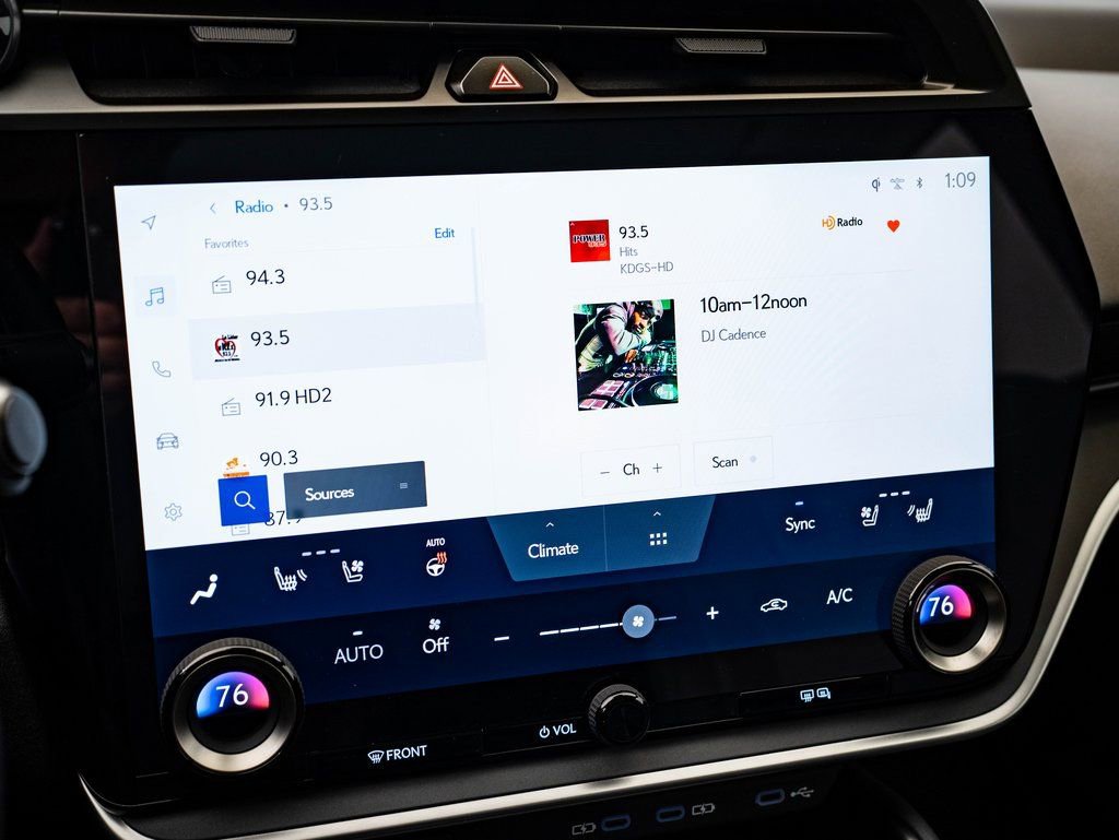 Certified 2023 Lexus RZ 450e Premium w/ Accessory Package (2T) image 27