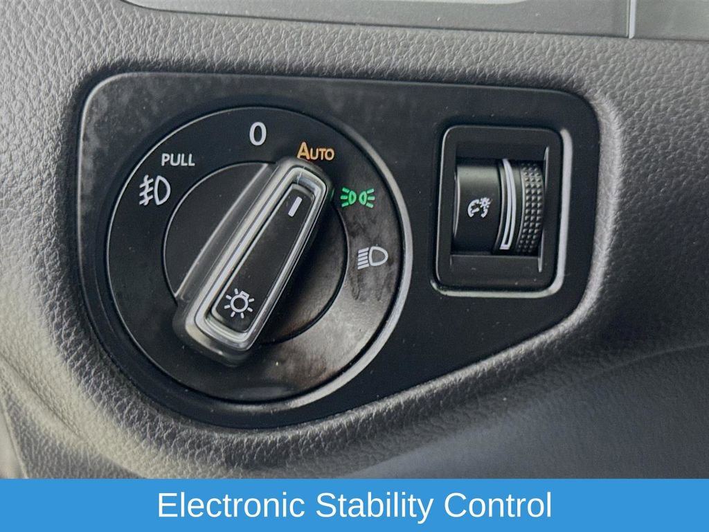 Used 2017 Volkswagen Golf Alltrack SEL image 11