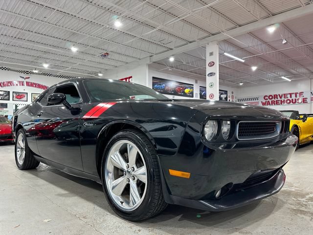 Used 2014 Dodge Challenger R/T RWD image 15