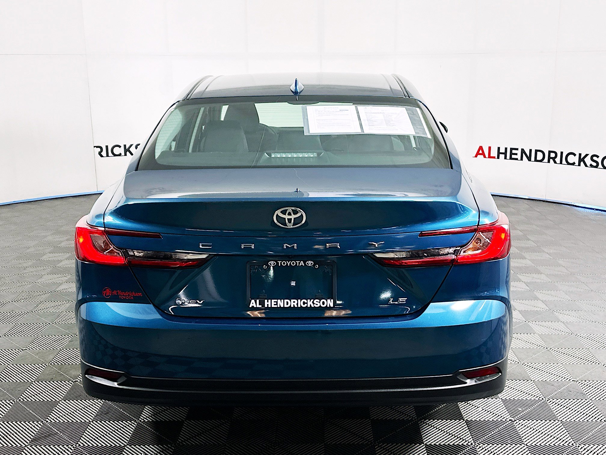 Used 2025 Toyota Camry LE image 4
