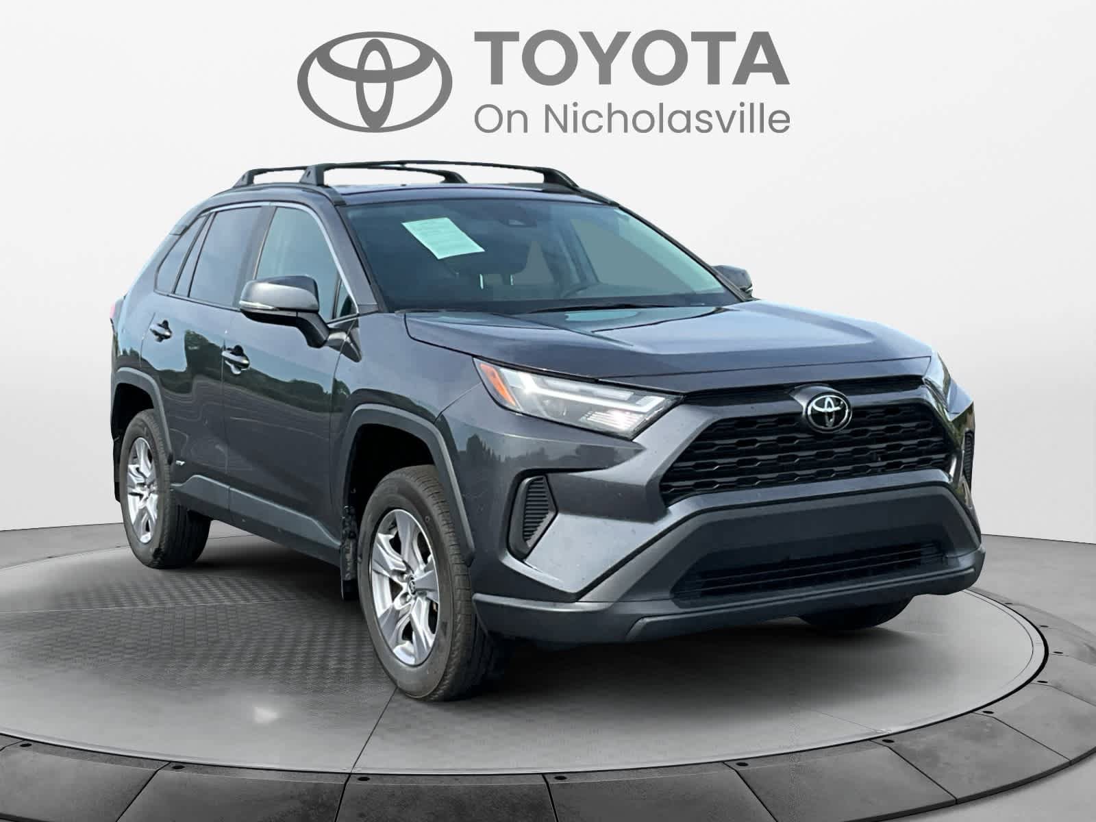 Used 2025 Toyota RAV4 XLE w/ Convenience Package AWD/4WD image 8