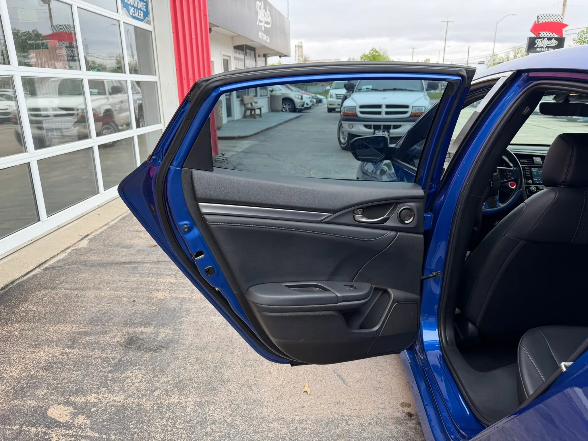 Used 2020 Honda Civic EX-L image 11