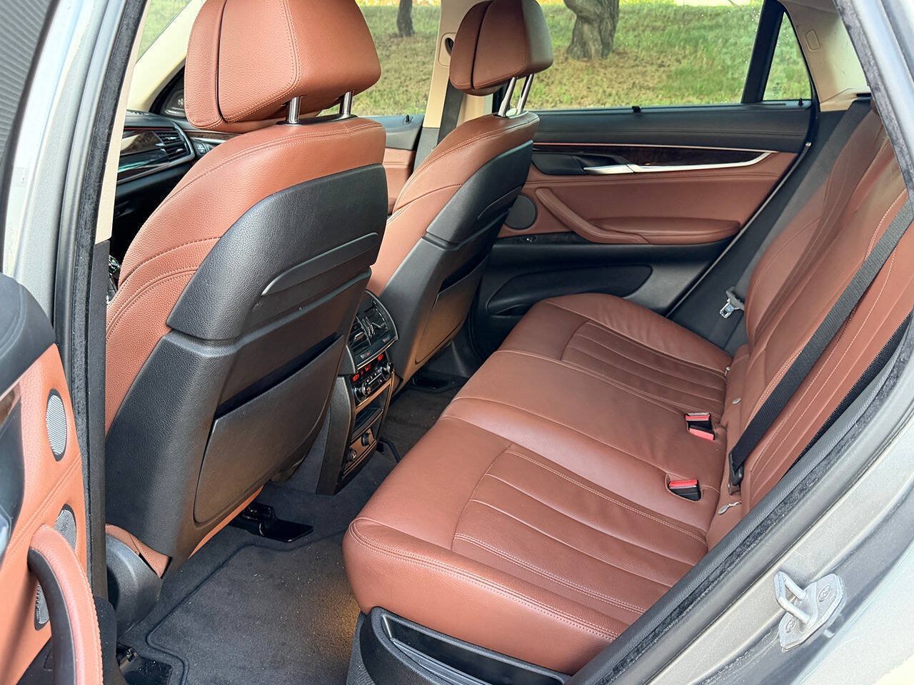 Used 2015 BMW X6 xDrive50i AWD/4WD image 14