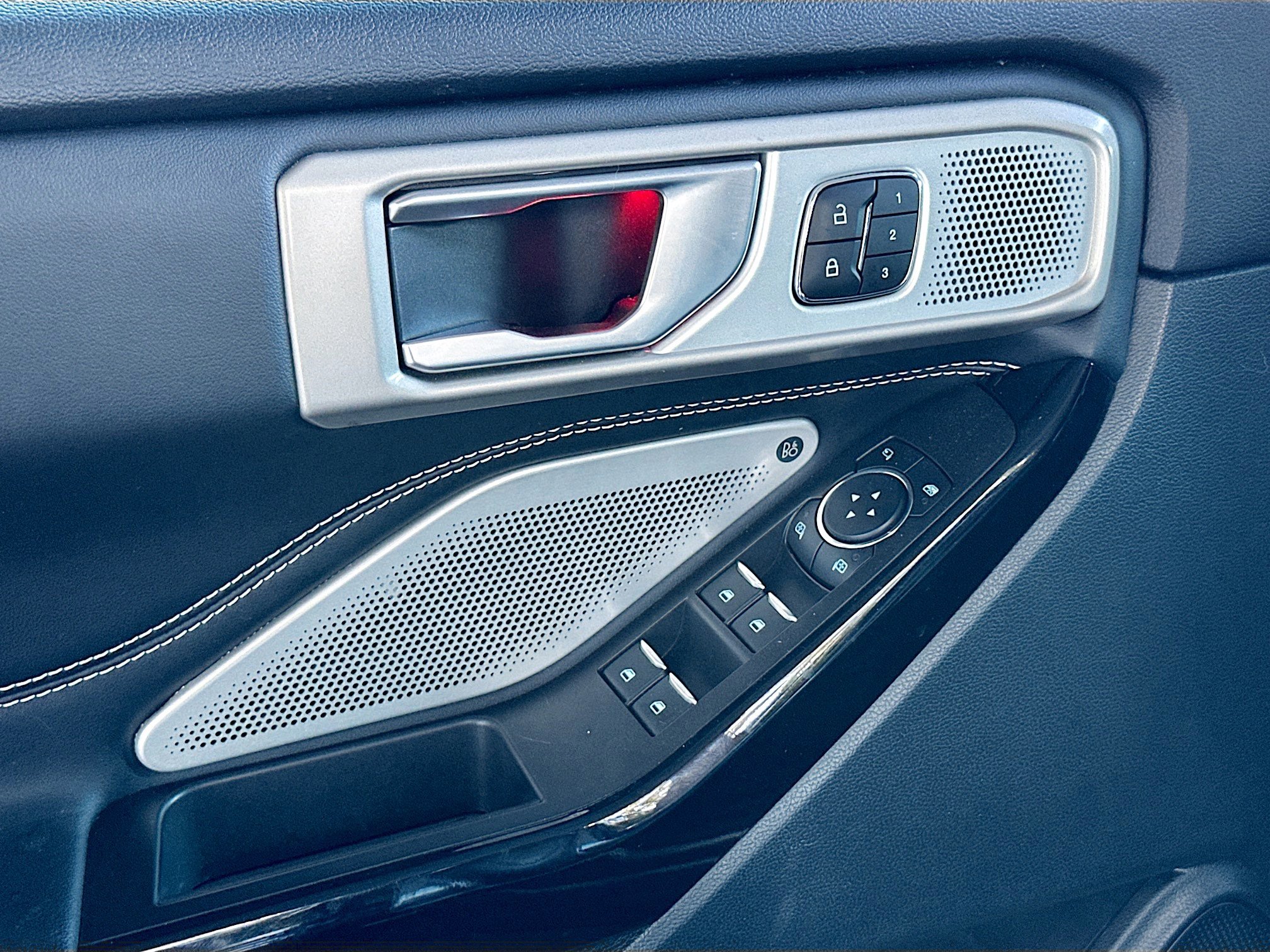 Used 2023 Ford Explorer ST w/ Equipment Group 401A image 18