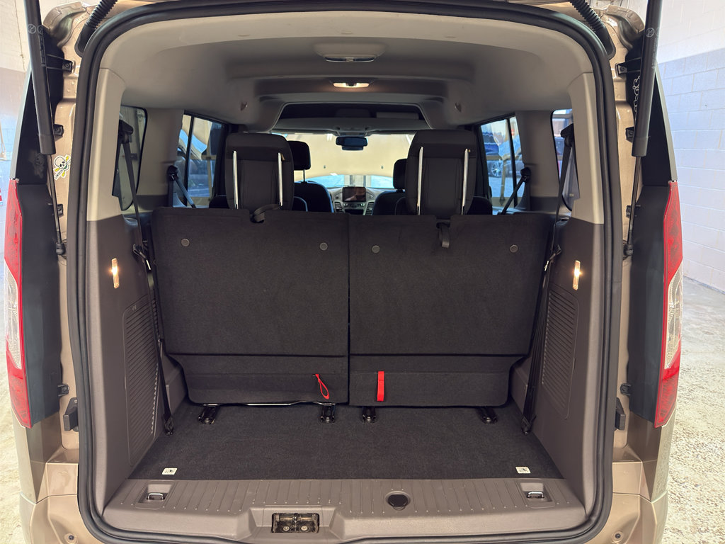 Used 2019 Ford Transit Connect XLT image 29