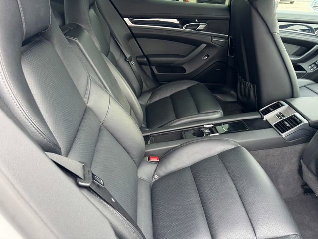 Used 2016 Porsche Panamera Edition image 9