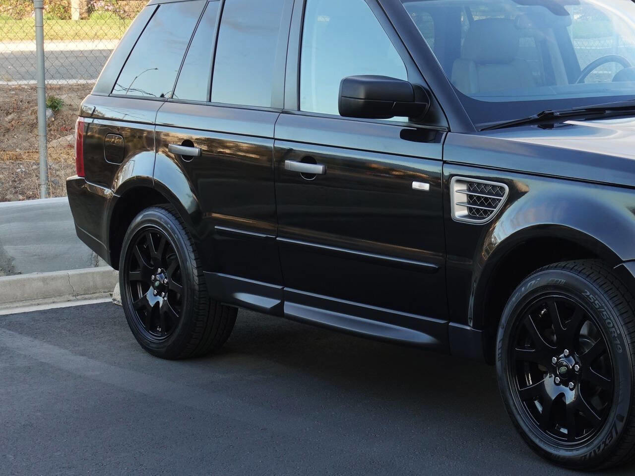 Used 2009 Land Rover Range Rover Sport HSE AWD/4WD image 11